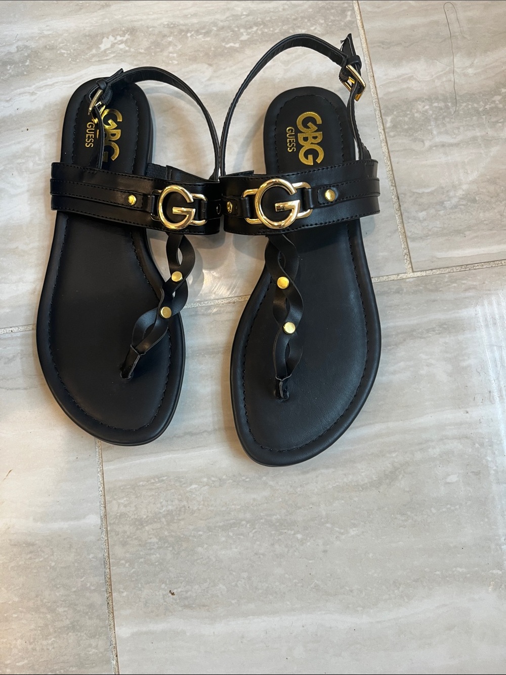 NIB GUESS Black Leather Braided Toe-Post Sandals with Gold GG Accent
